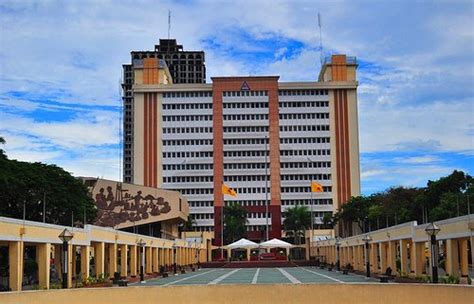 quezon city hall contact number